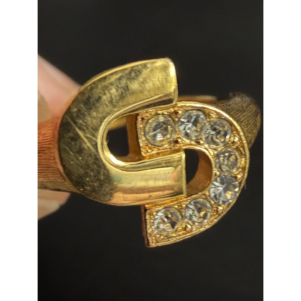 Vintage Avon Ring Gold Tone Rhinestone